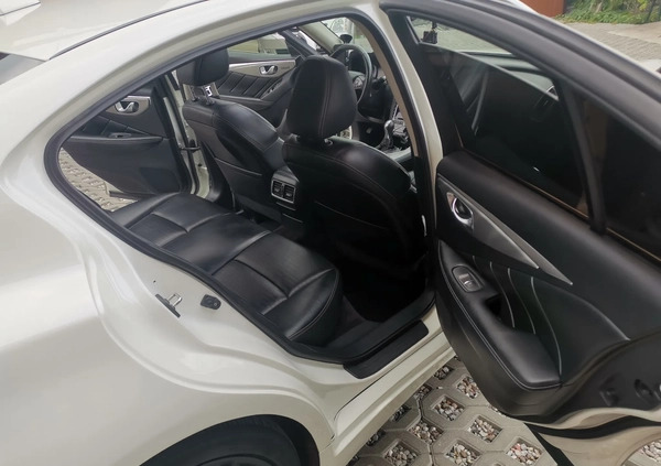 Infiniti Q50 cena 62000 przebieg: 160800, rok produkcji 2016 z Inowrocław małe 137
